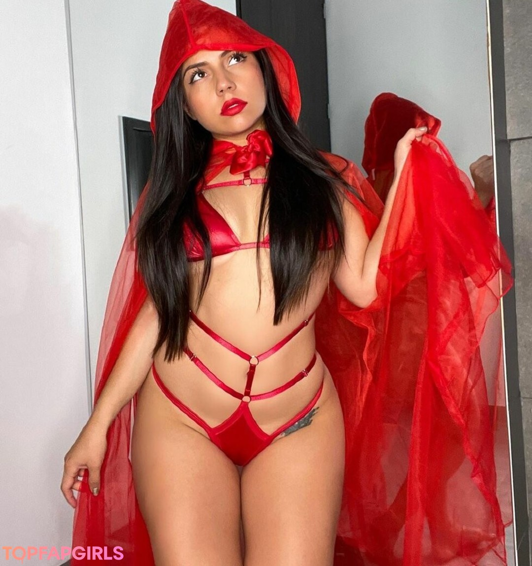 Foto desnuda filtrada de OnlyFans de Aida Cortes #242 Foto desnuda filtrada de OnlyFans de Aida Cortes #242