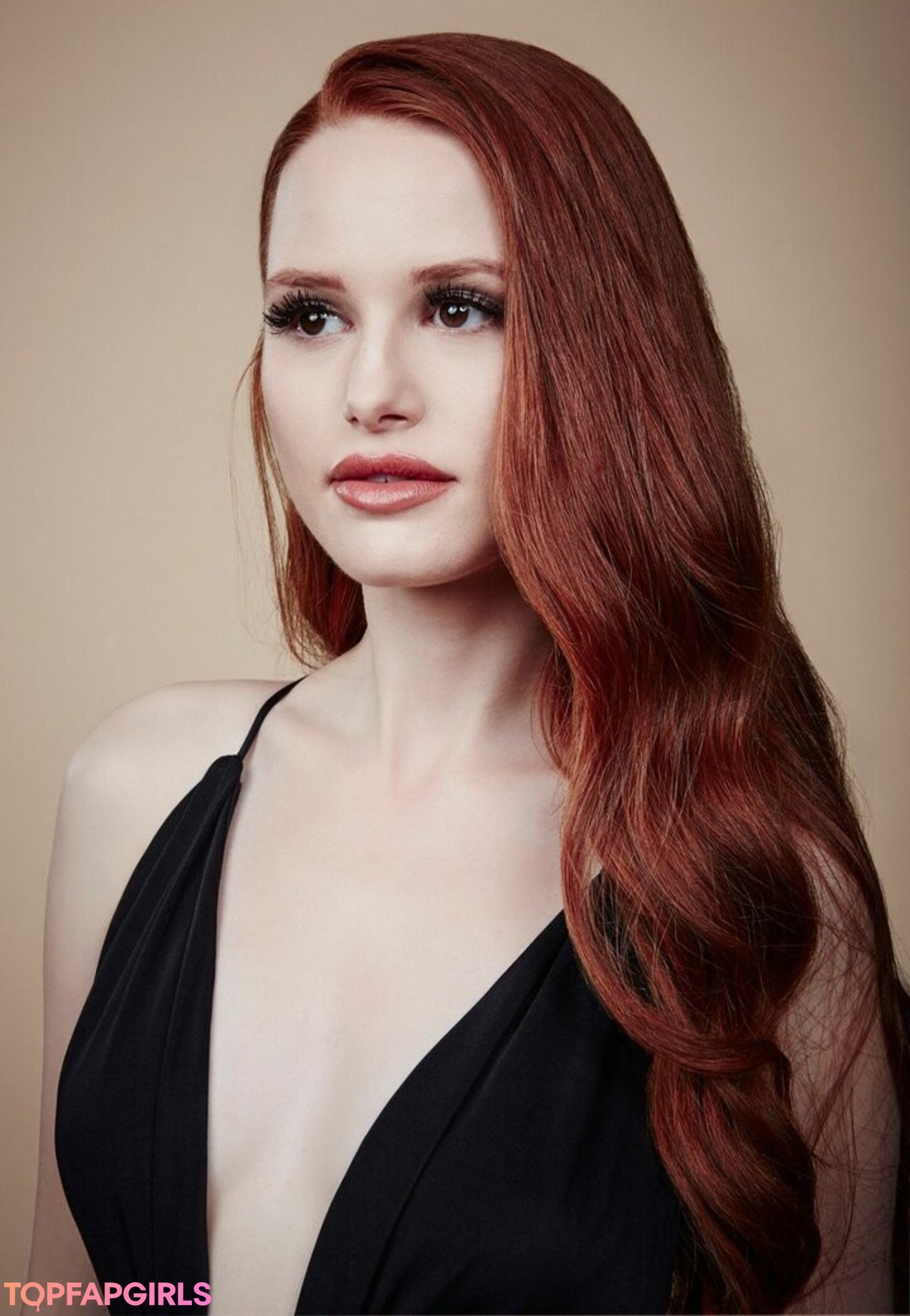 Foto desnuda filtrada de OnlyFans de Madelaine Petsch #121 Foto desnuda filtrada de OnlyFans de Madelaine Petsch #121