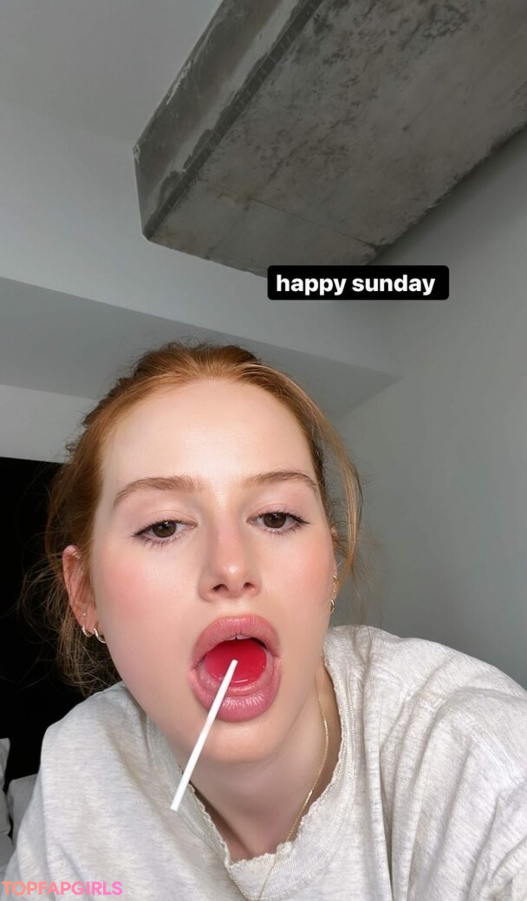 Foto desnuda filtrada de OnlyFans de Madelaine Petsch #156 Foto desnuda filtrada de OnlyFans de Madelaine Petsch #156