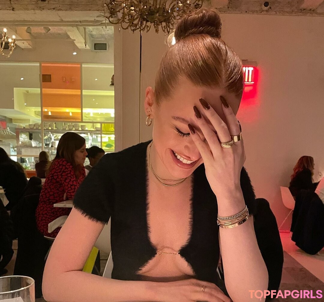 Foto desnuda filtrada de OnlyFans de Madelaine Petsch #163 Foto desnuda filtrada de OnlyFans de Madelaine Petsch #163