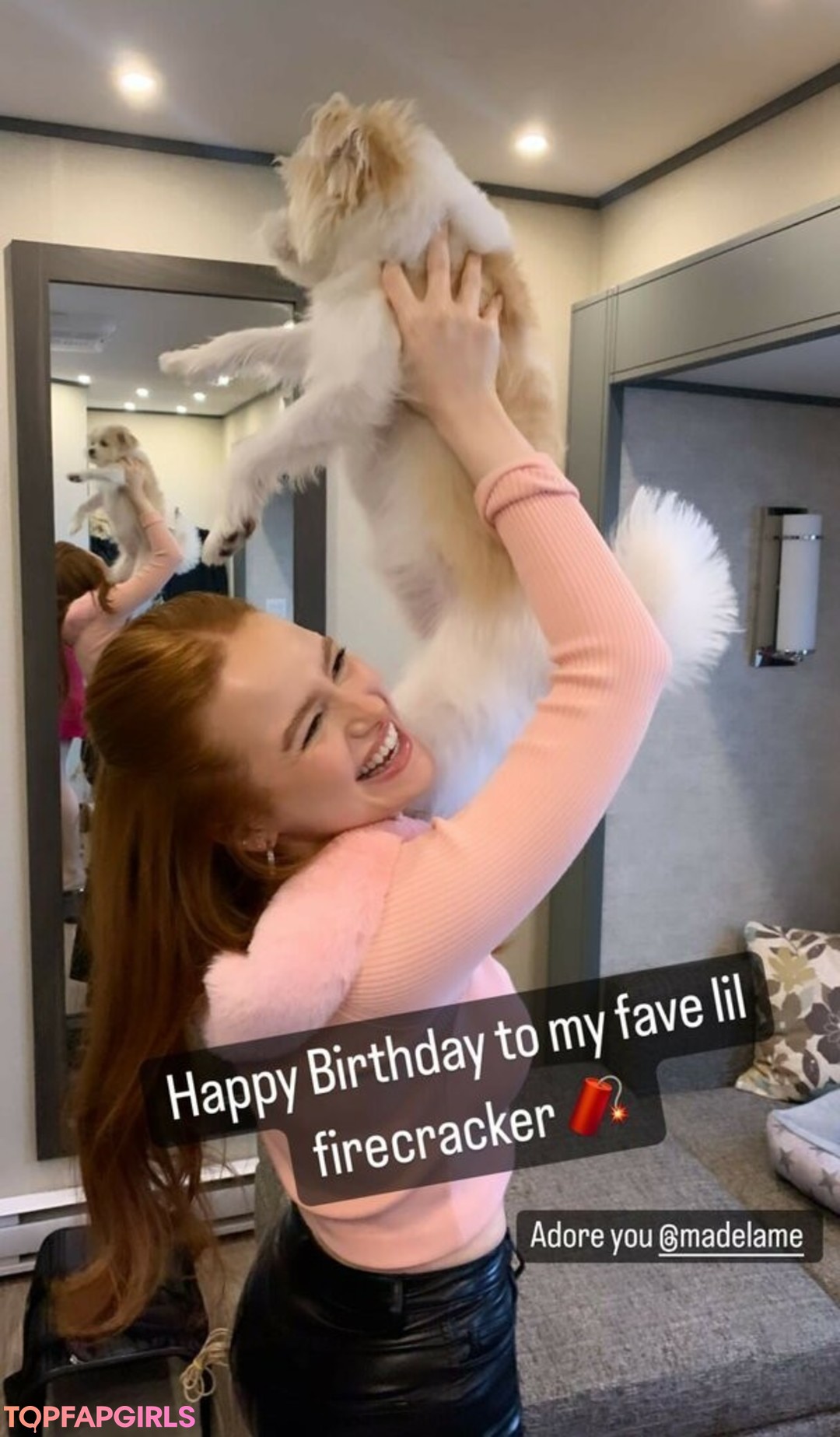 Foto desnuda filtrada de OnlyFans de Madelaine Petsch #176 Foto desnuda filtrada de OnlyFans de Madelaine Petsch #176