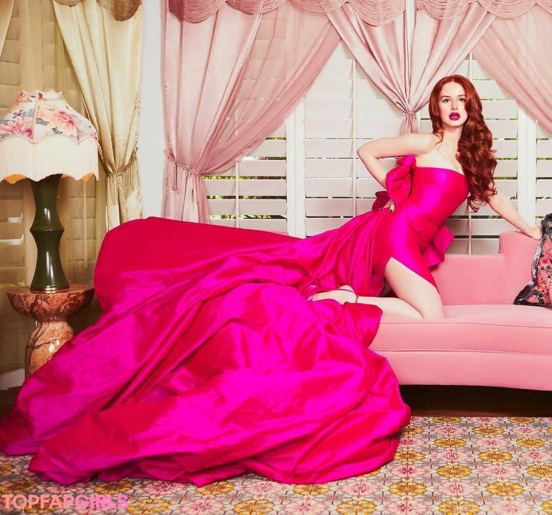 Foto desnuda filtrada de OnlyFans de Madelaine Petsch #197 Foto desnuda filtrada de OnlyFans de Madelaine Petsch #197