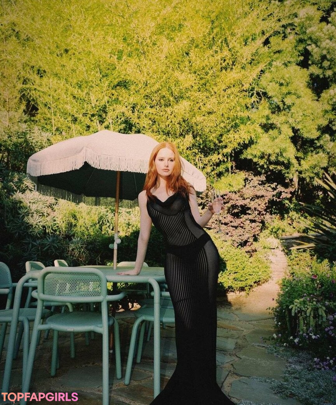 Foto desnuda filtrada de OnlyFans de Madelaine Petsch #397 Foto desnuda filtrada de OnlyFans de Madelaine Petsch #397