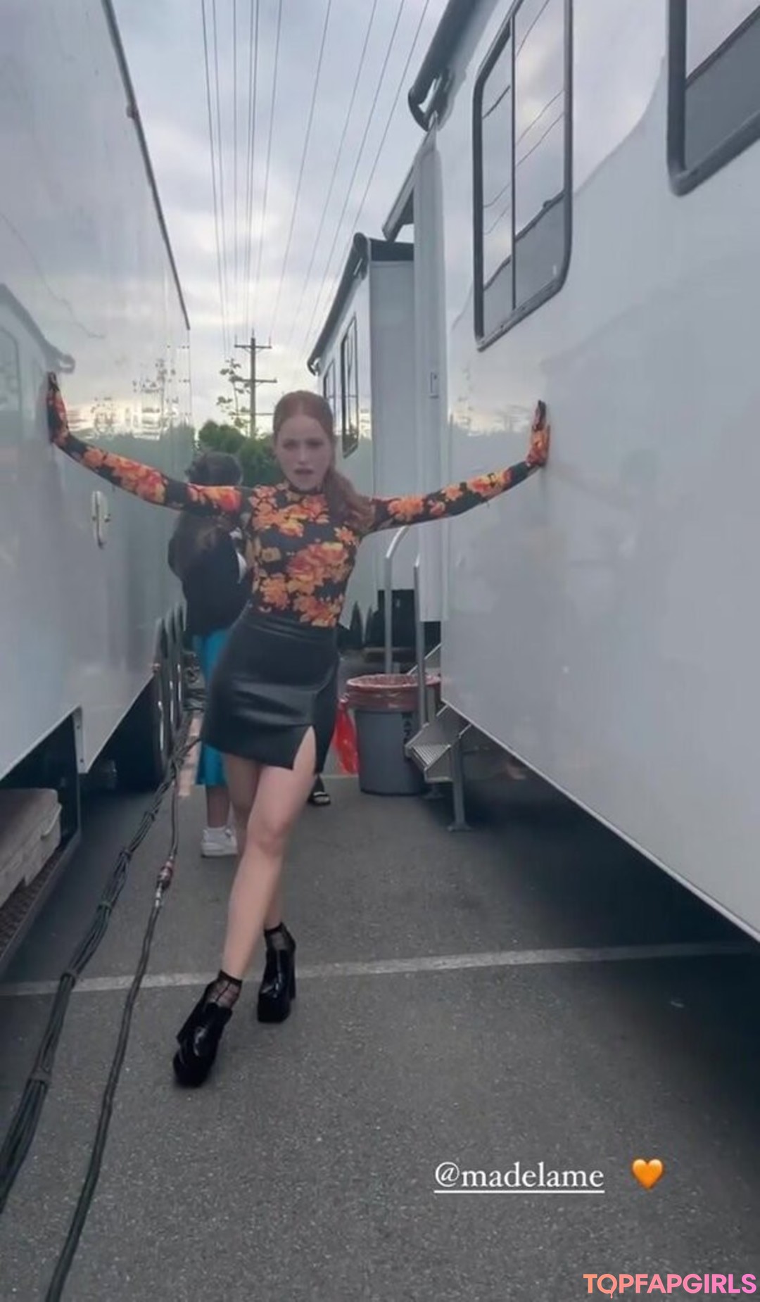 Foto desnuda filtrada de OnlyFans de Madelaine Petsch #89 Foto desnuda filtrada de OnlyFans de Madelaine Petsch #89