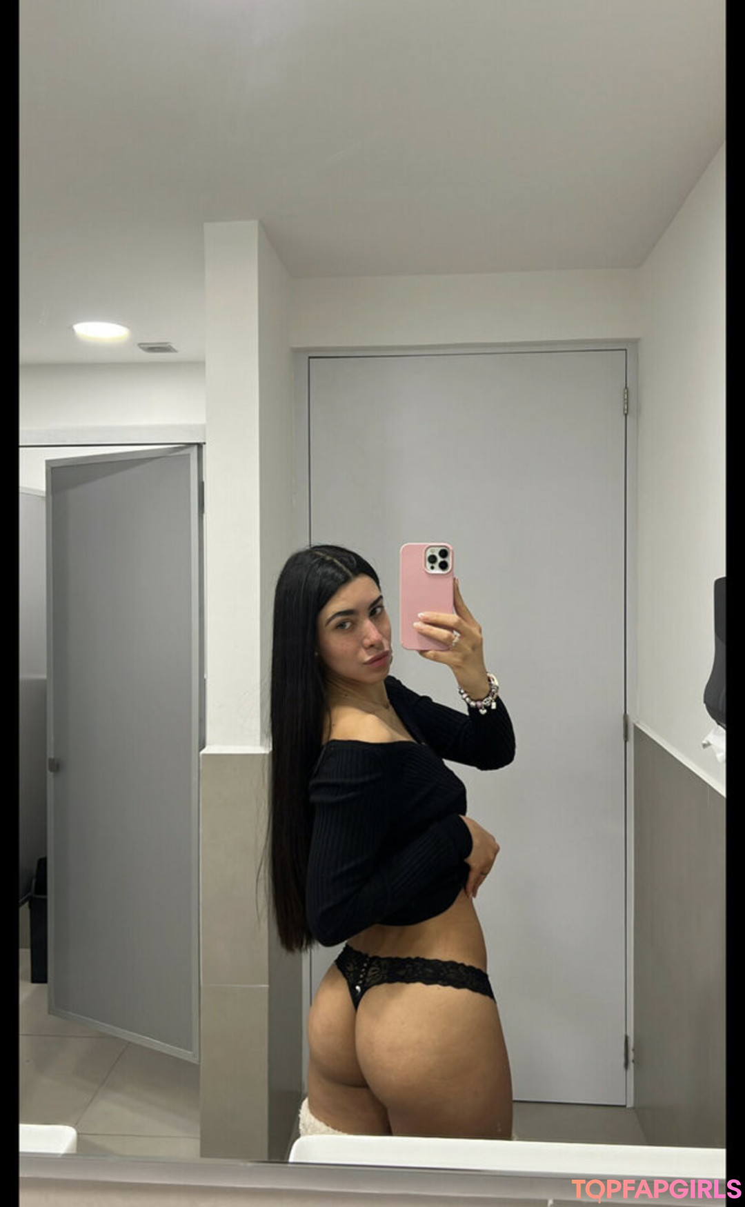 Foto desnuda filtrada de OnlyFans de Gabrielle Maya #160 Foto desnuda filtrada de OnlyFans de Gabrielle Maya #160