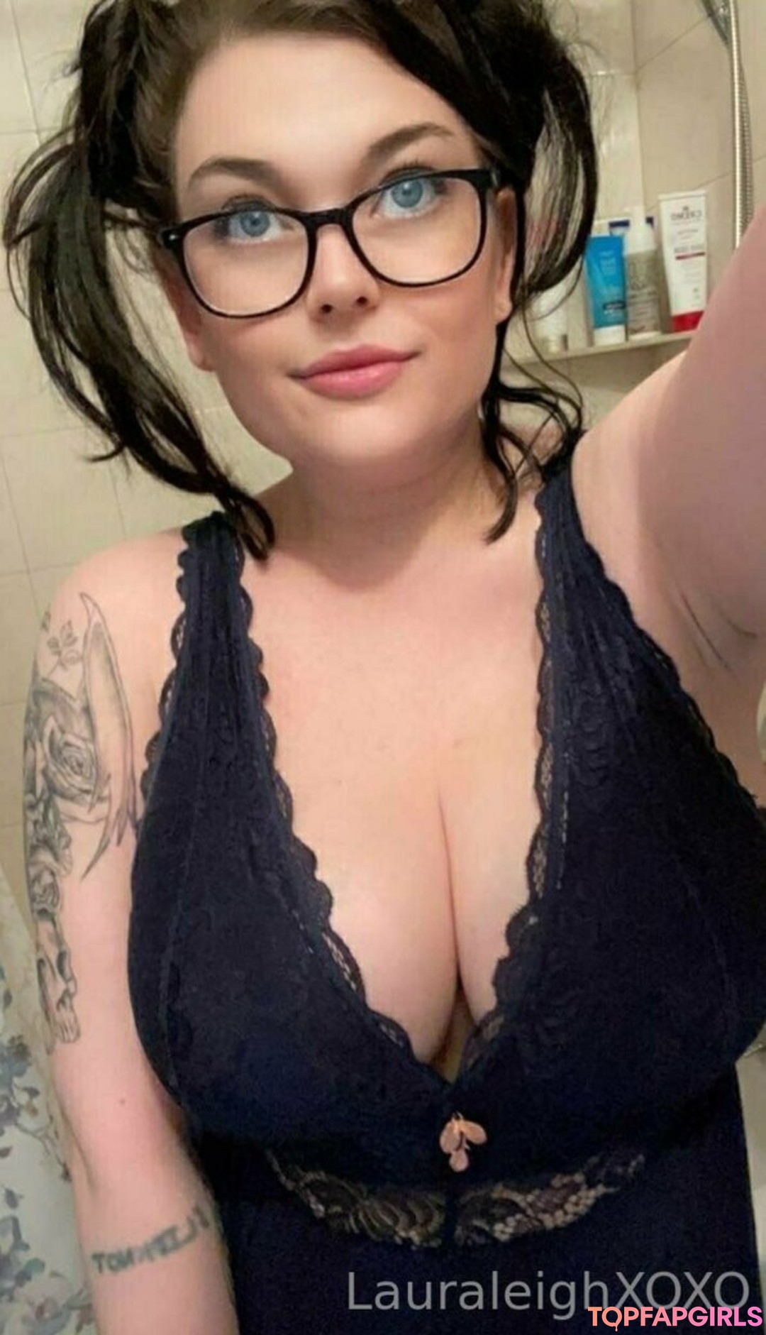 Foto desnuda filtrada de OnlyFans de Lauraleighxoxo #367 Foto desnuda filtrada de OnlyFans de Lauraleighxoxo #367