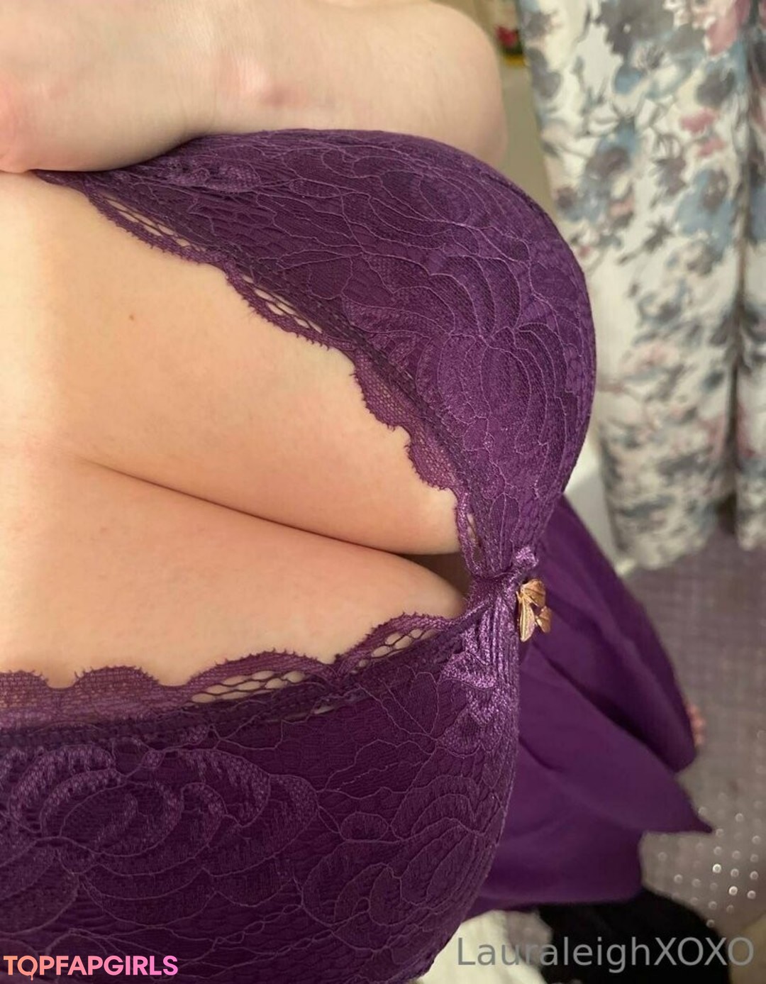 Foto desnuda filtrada de OnlyFans de Lauraleighxoxo #516 Foto desnuda filtrada de OnlyFans de Lauraleighxoxo #516