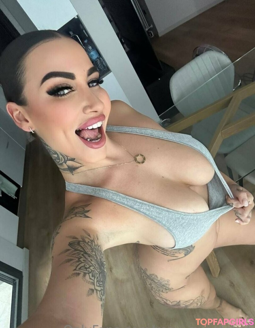 Foto desnuda filtrada de OnlyFans de Maysweetshot #4536 Foto desnuda filtrada de OnlyFans de Maysweetshot #4536