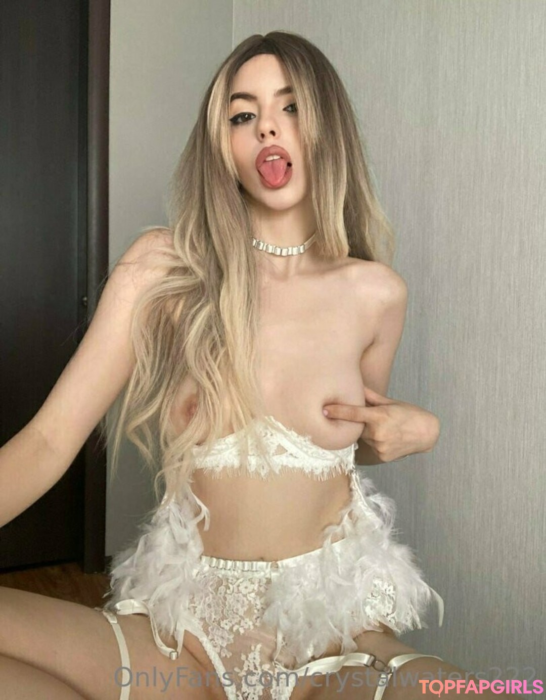 Foto desnuda filtrada de OnlyFans de Crystalwaters222 #512 Foto desnuda filtrada de OnlyFans de Crystalwaters222 #512