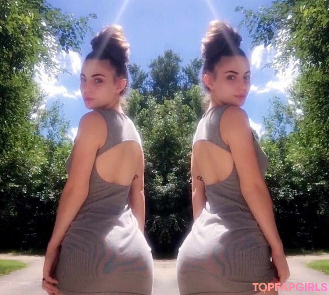 Foto desnuda filtrada de OnlyFans de Lunabennatv #133 Foto desnuda filtrada de OnlyFans de Lunabennatv #133