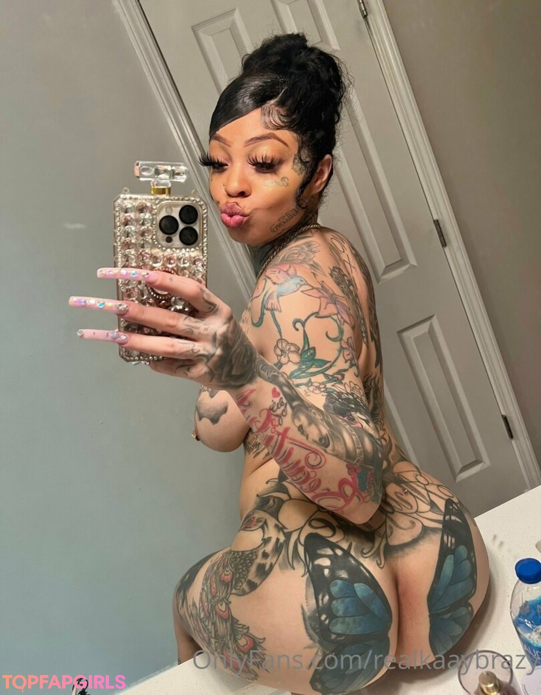 Foto desnuda filtrada de OnlyFans de Realkaaybrazy #30 Foto desnuda filtrada de OnlyFans de Realkaaybrazy #30
