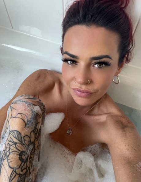 Foto desnuda filtrada de OnlyFans de Plum1987