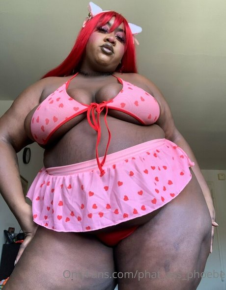Phat_ass_phoebe