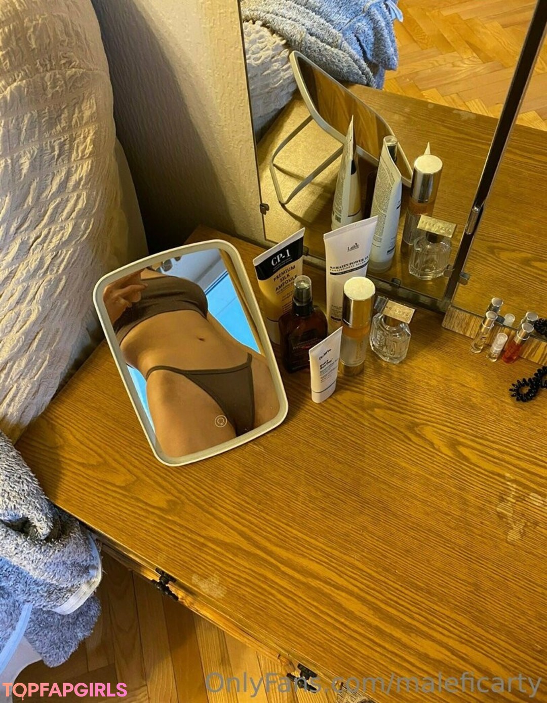 Foto desnuda filtrada de OnlyFans de Ellie69bunny #15 Foto desnuda filtrada de OnlyFans de Ellie69bunny #15