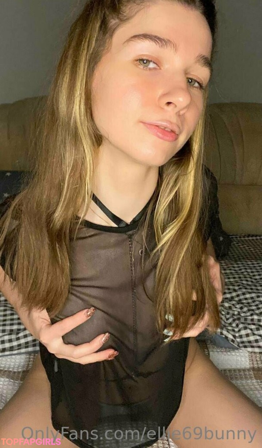 Foto desnuda filtrada de OnlyFans de Ellie69bunny #31 Foto desnuda filtrada de OnlyFans de Ellie69bunny #31