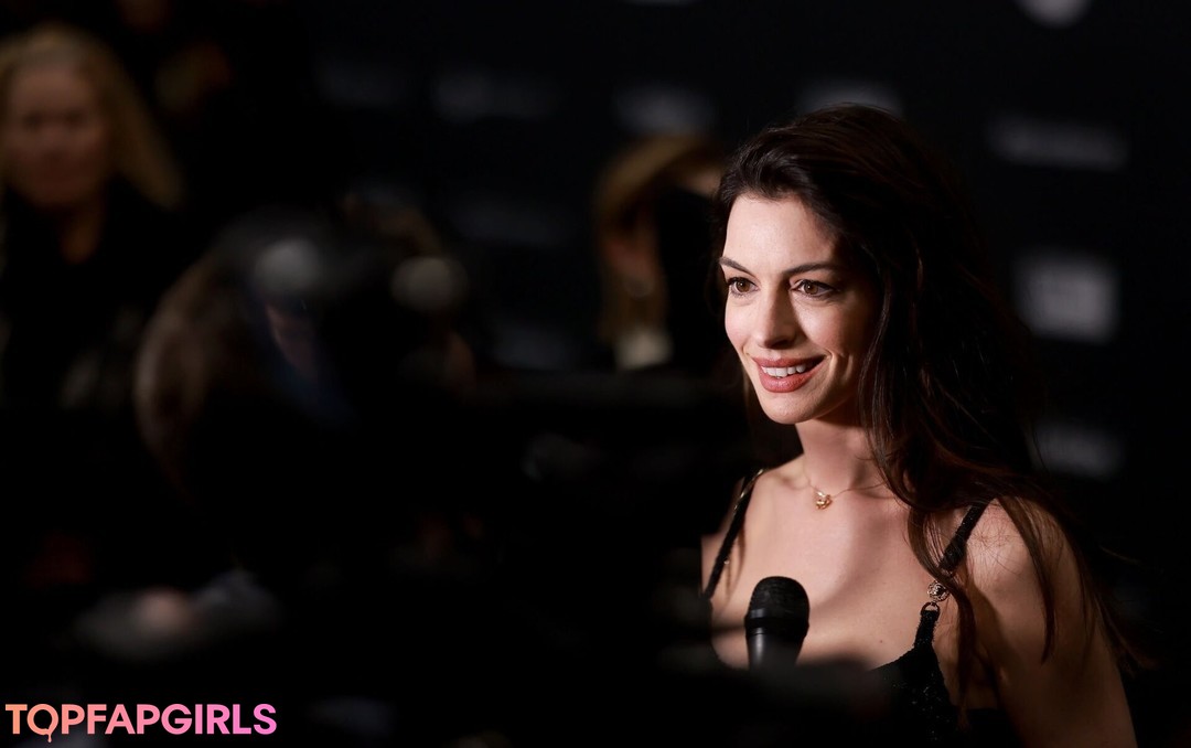 Foto desnuda filtrada de OnlyFans de Anne Hathaway #375 Foto desnuda filtrada de OnlyFans de Anne Hathaway #375