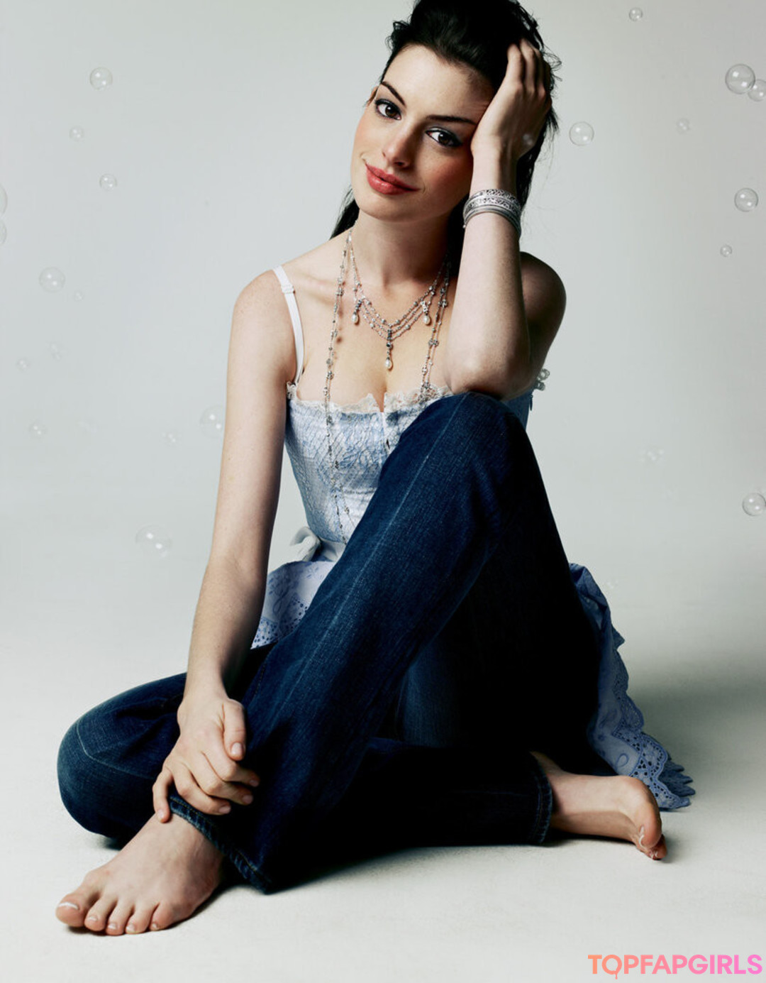 Foto desnuda filtrada de OnlyFans de Anne Hathaway #451 Foto desnuda filtrada de OnlyFans de Anne Hathaway #451