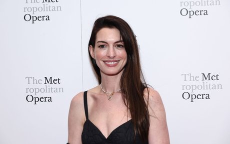 Anne Hathaway