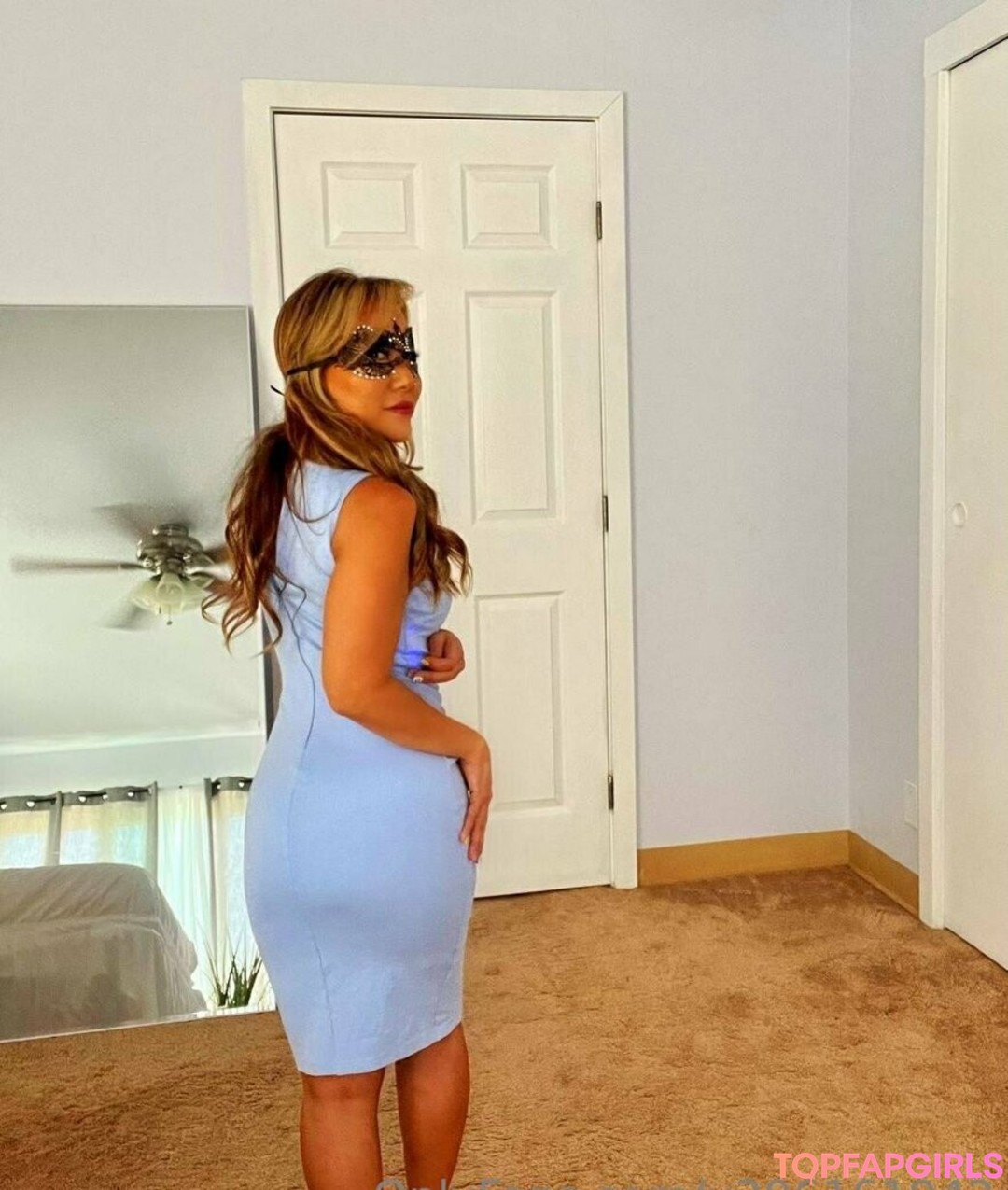 Foto desnuda filtrada de OnlyFans de Naughtydiamond11 #27 Foto desnuda filtrada de OnlyFans de Naughtydiamond11 #27