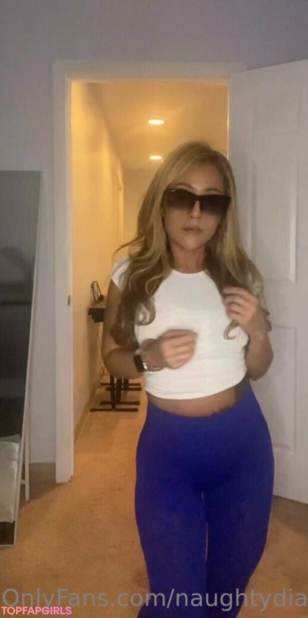 Foto desnuda filtrada de OnlyFans de Naughtydiamond11 #58 Foto desnuda filtrada de OnlyFans de Naughtydiamond11 #58