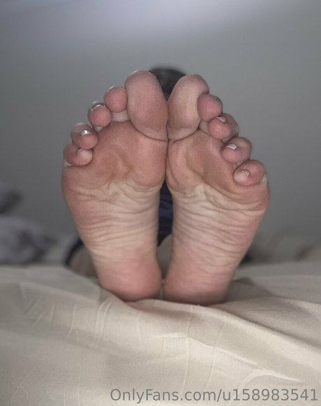 Barefootlibran
