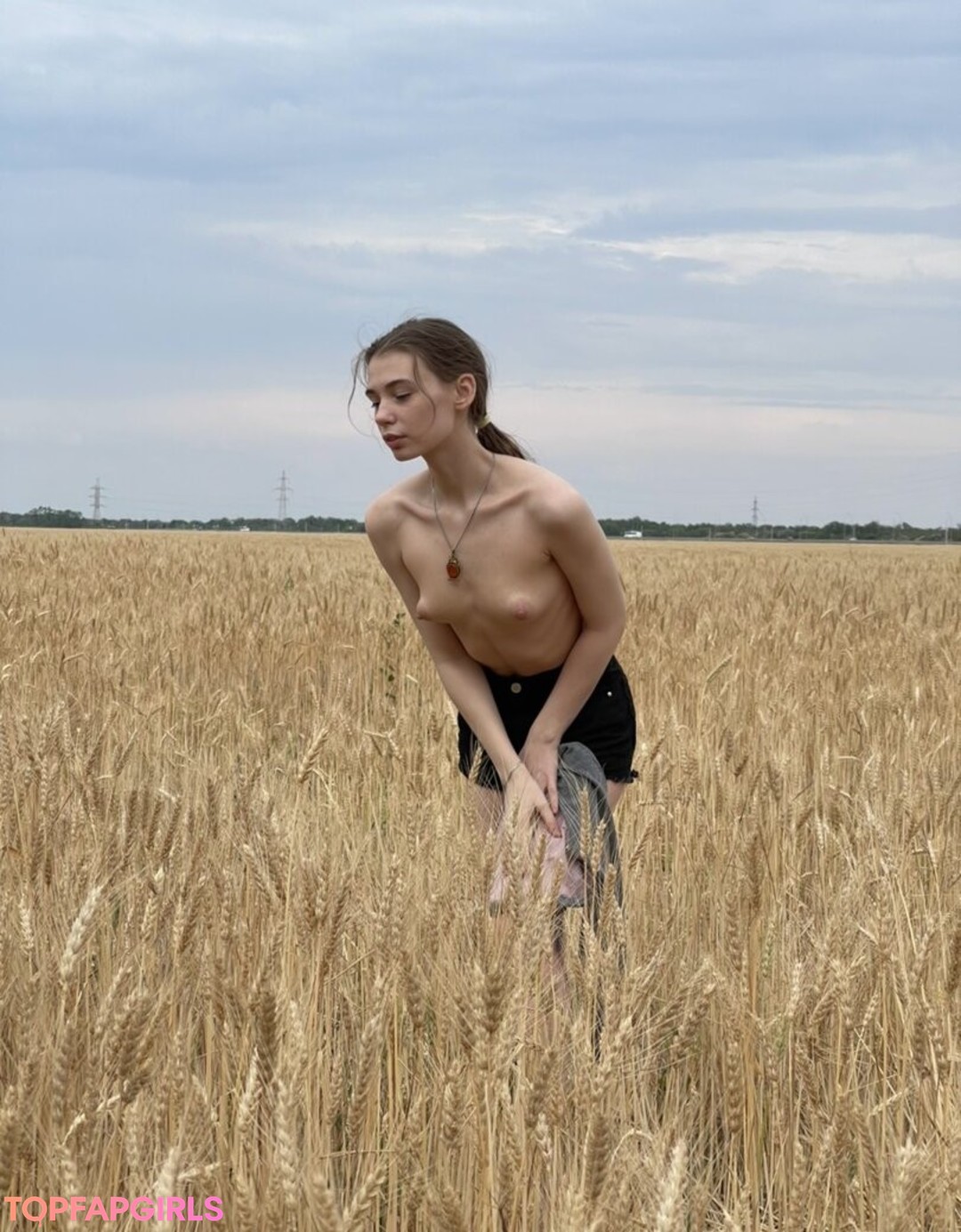 Foto desnuda filtrada de OnlyFans de Sowa Valeri #214 Foto desnuda filtrada de OnlyFans de Sowa Valeri #214