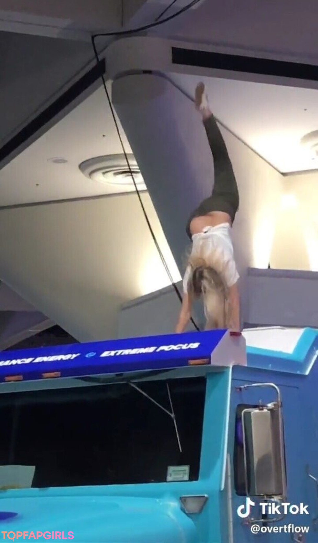 Foto desnuda filtrada de OnlyFans de Noisybutters #10 Foto desnuda filtrada de OnlyFans de Noisybutters #10