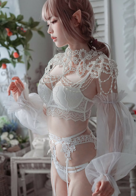 Foto desnuda filtrada de OnlyFans de Eeelyeee