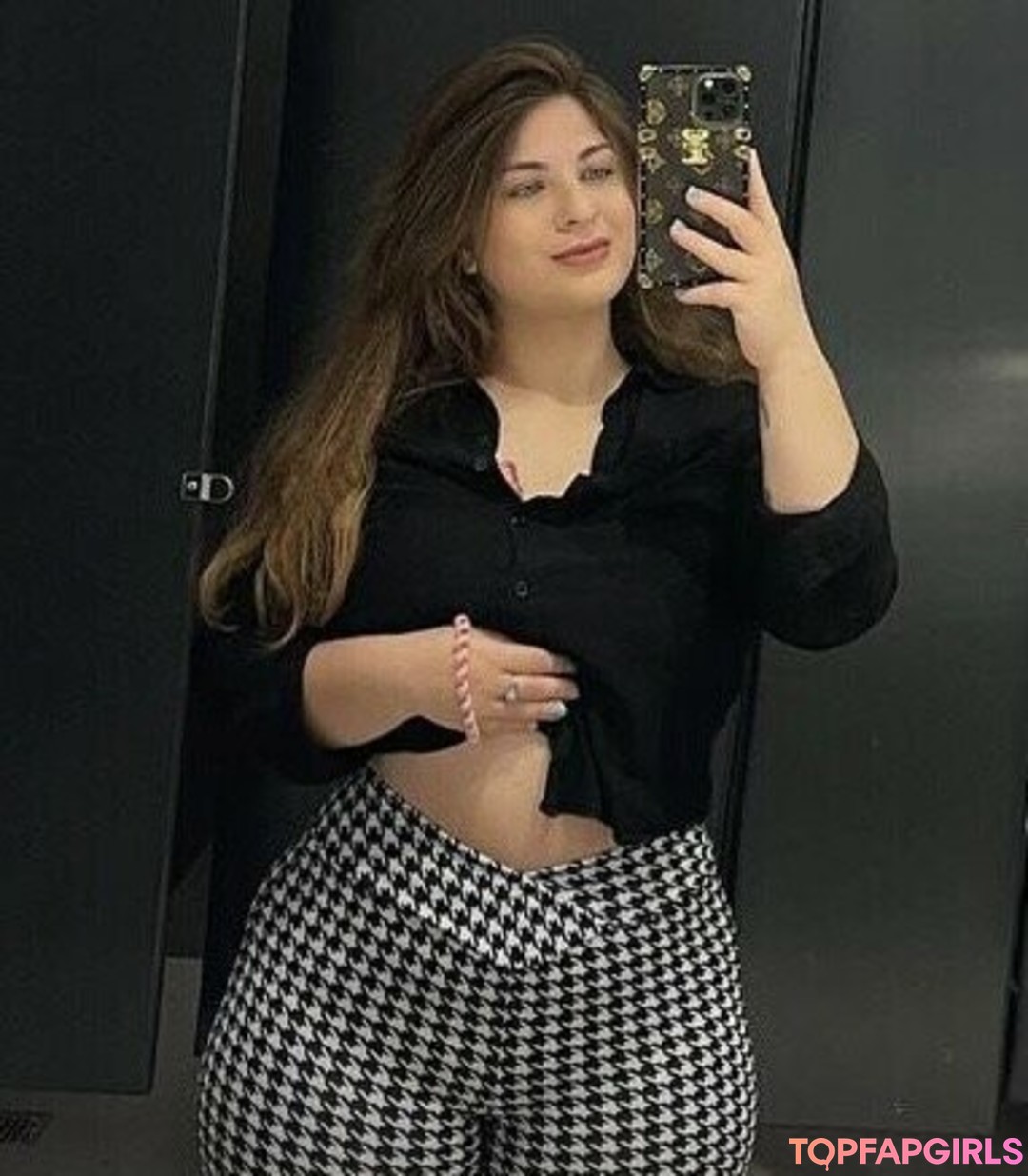 Foto desnuda filtrada de OnlyFans de Hashemi Sisters #9 Foto desnuda filtrada de OnlyFans de Hashemi Sisters #9