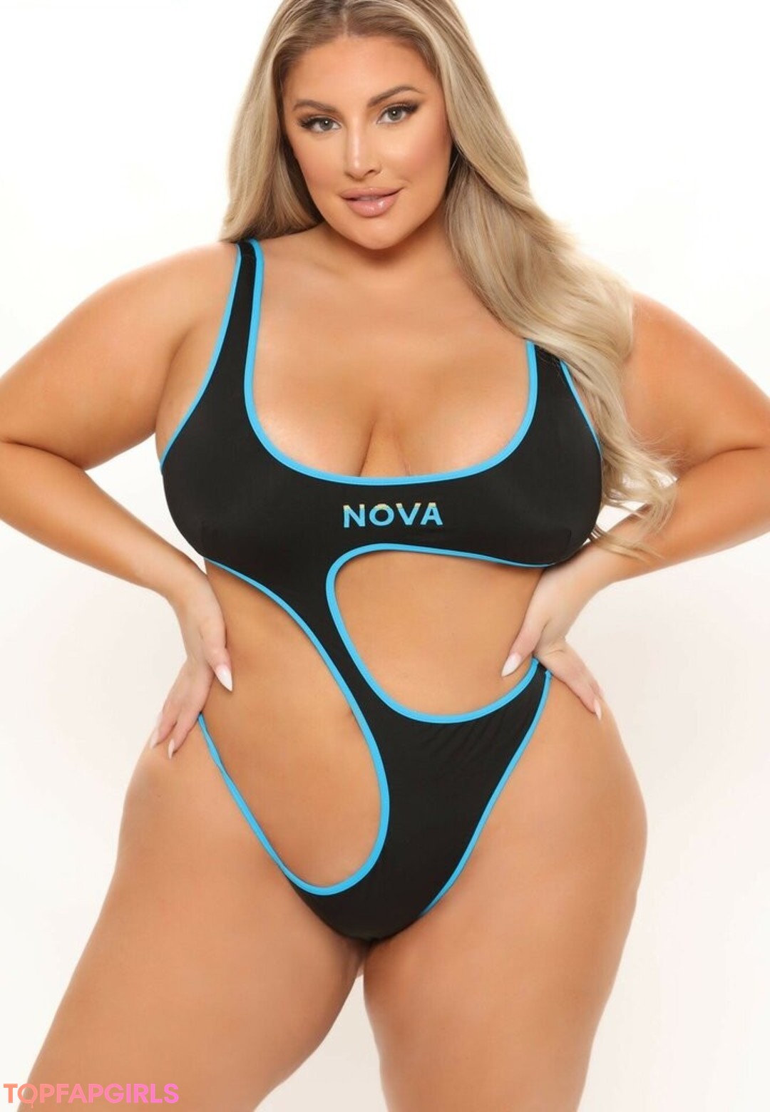 Foto desnuda filtrada de OnlyFans de Ashley Alexiss #136 Foto desnuda filtrada de OnlyFans de Ashley Alexiss #136