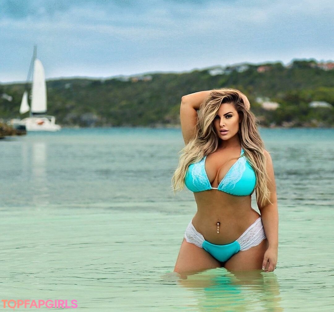 Foto desnuda filtrada de OnlyFans de Ashley Alexiss #420 Foto desnuda filtrada de OnlyFans de Ashley Alexiss #420
