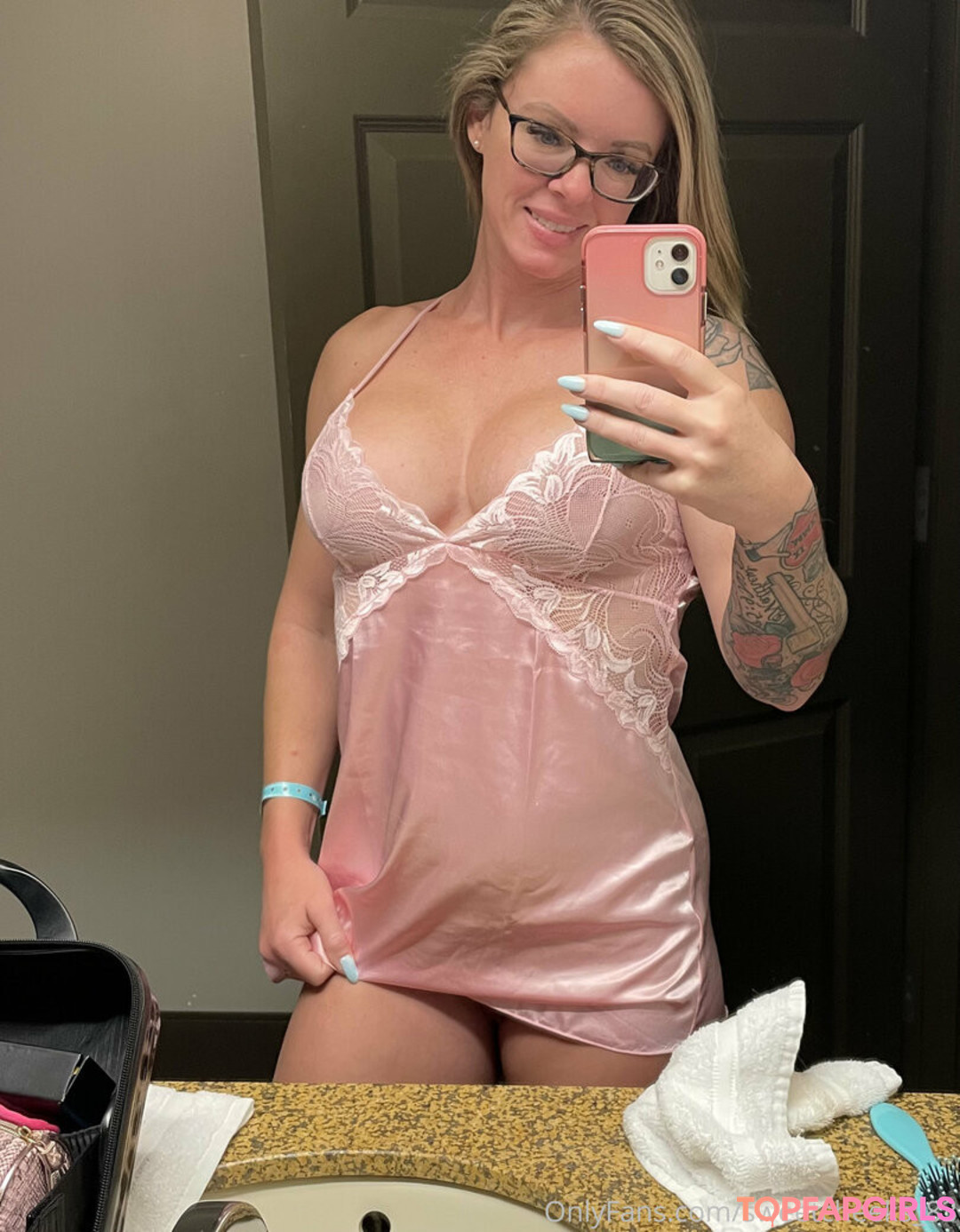 Foto desnuda filtrada de OnlyFans de Sweetcheeks83 #277 Foto desnuda filtrada de OnlyFans de Sweetcheeks83 #277