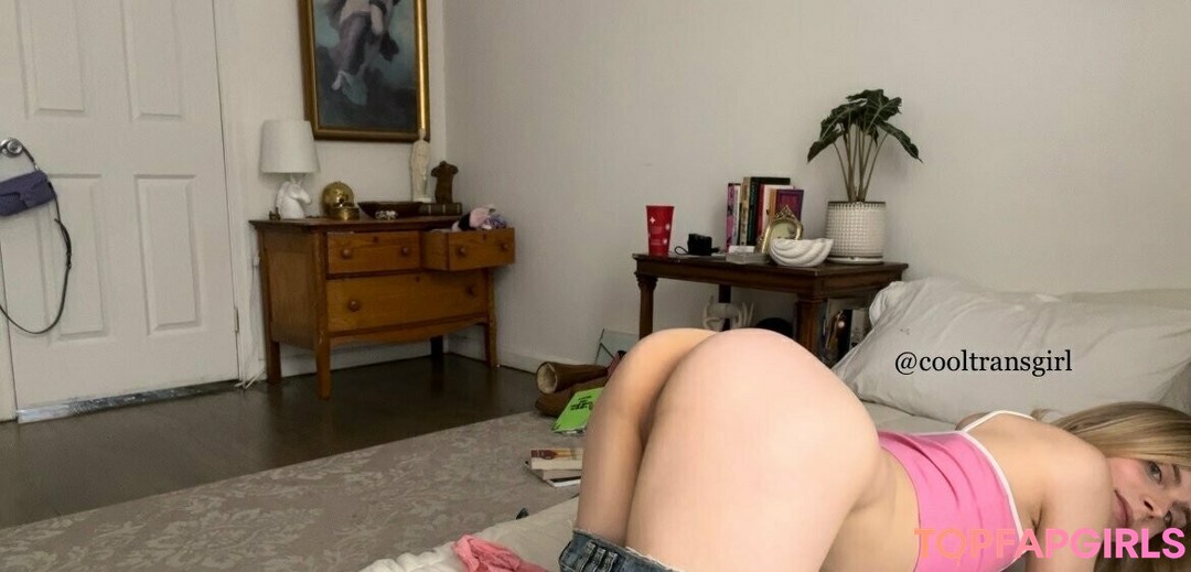 Foto desnuda filtrada de OnlyFans de Cooltransgirl #5 Foto desnuda filtrada de OnlyFans de Cooltransgirl #5