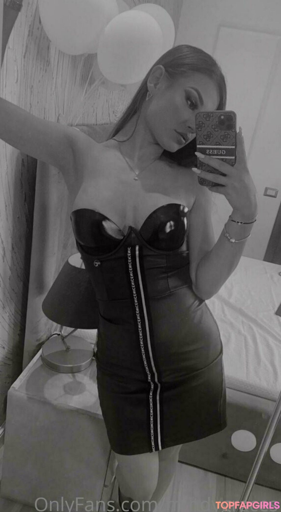 Foto desnuda filtrada de OnlyFans de Mindygraces #70 Foto desnuda filtrada de OnlyFans de Mindygraces #70