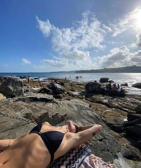 Foto desnuda filtrada de OnlyFans de Samara Weaving