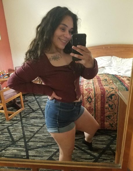 Foto desnuda filtrada de OnlyFans de Littlepockets210