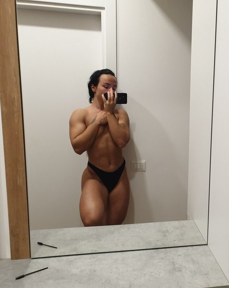 Foto desnuda filtrada de OnlyFans de Quadsqueeen