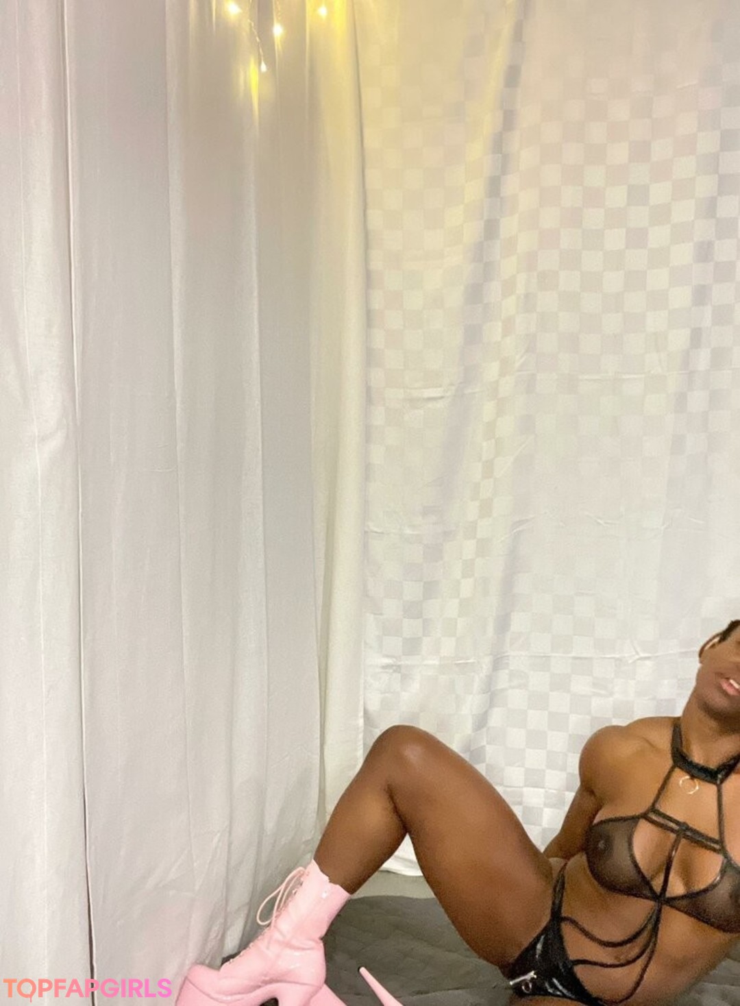 Foto desnuda filtrada de OnlyFans de Terra Olivia Vip #46 Foto desnuda filtrada de OnlyFans de Terra Olivia Vip #46