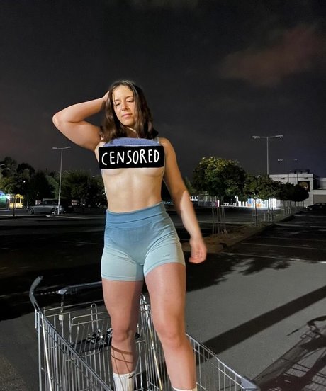 Foto desnuda filtrada de OnlyFans de Courtney01