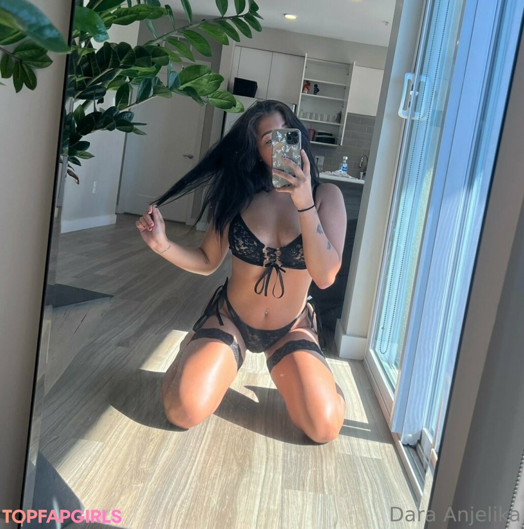 Foto desnuda filtrada de OnlyFans de Daraanjelika #8 Foto desnuda filtrada de OnlyFans de Daraanjelika #8