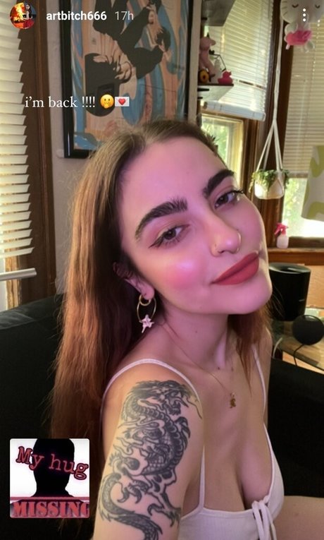 Foto desnuda filtrada de OnlyFans de Artbitch666
