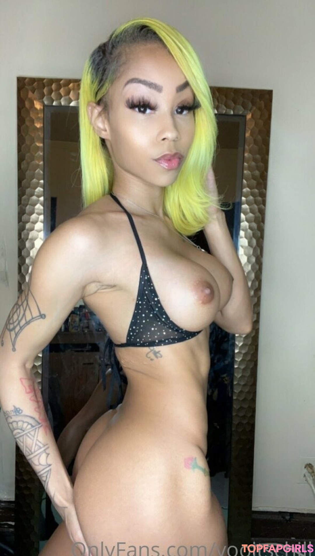 Foto desnuda filtrada de OnlyFans de Yooitschill #53 Foto desnuda filtrada de OnlyFans de Yooitschill #53