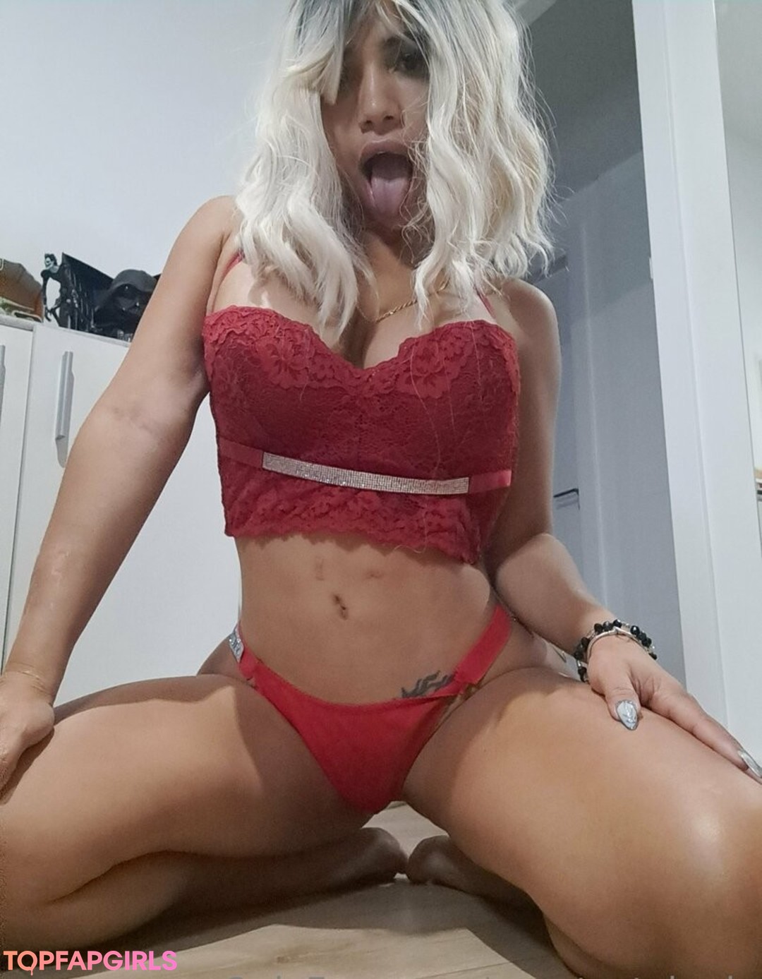 Foto desnuda filtrada de OnlyFans de Soootastykarla #533 Foto desnuda filtrada de OnlyFans de Soootastykarla #533