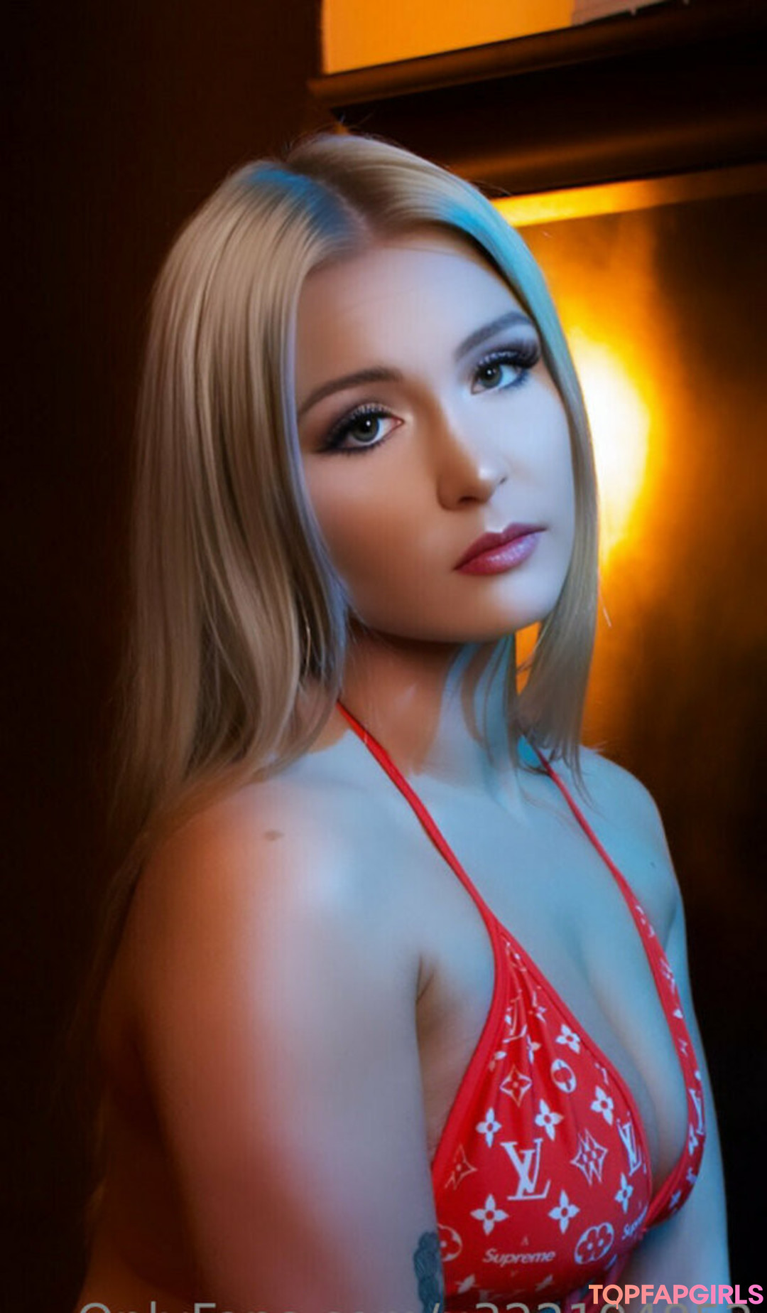 Foto desnuda filtrada de OnlyFans de Schoolgirllexi #48 Foto desnuda filtrada de OnlyFans de Schoolgirllexi #48