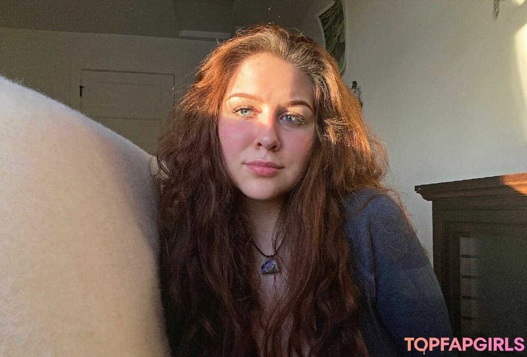 Foto desnuda filtrada de OnlyFans de Allnaturalaurora #18 Foto desnuda filtrada de OnlyFans de Allnaturalaurora #18