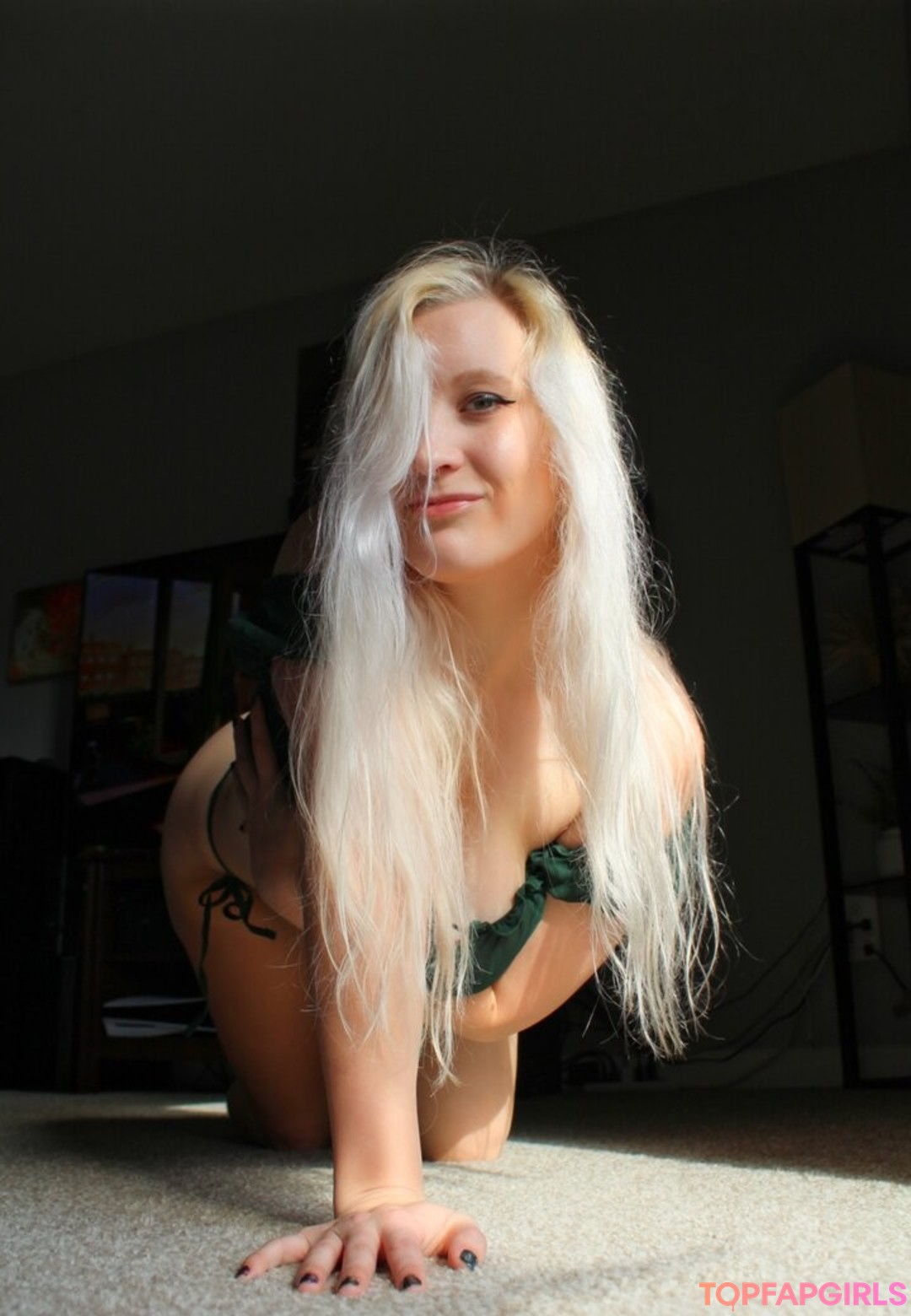 Foto desnuda filtrada de OnlyFans de Sarahsuniverse #95 Foto desnuda filtrada de OnlyFans de Sarahsuniverse #95