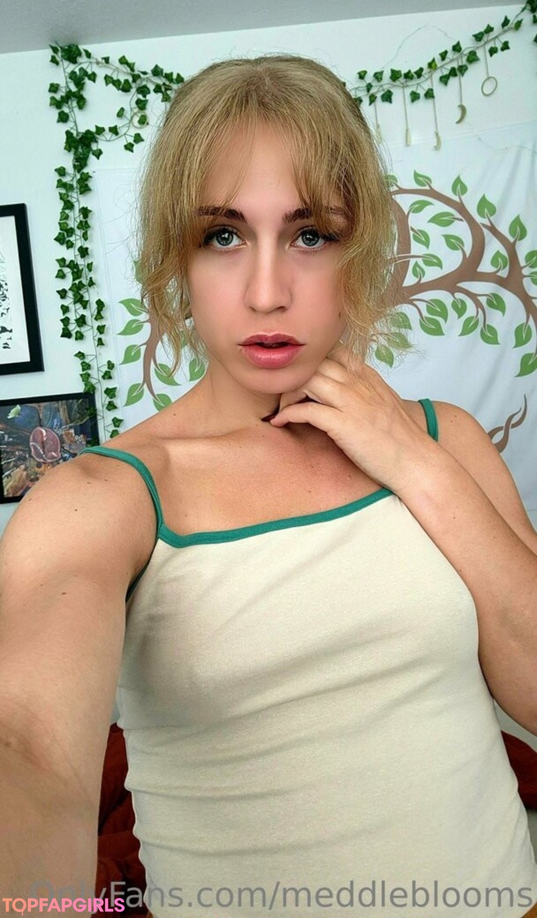 Foto desnuda filtrada de OnlyFans de Meddleblooms #117 Foto desnuda filtrada de OnlyFans de Meddleblooms #117