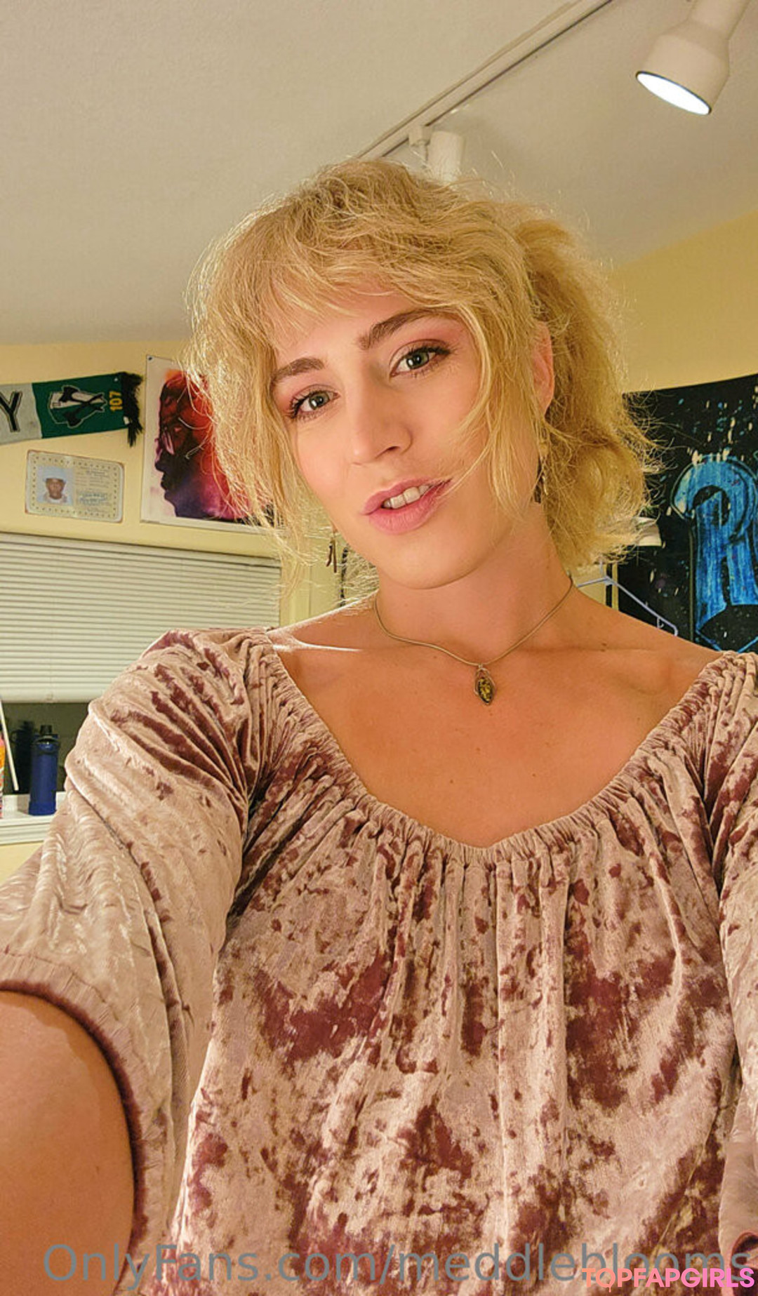 Foto desnuda filtrada de OnlyFans de Meddleblooms #218 Foto desnuda filtrada de OnlyFans de Meddleblooms #218