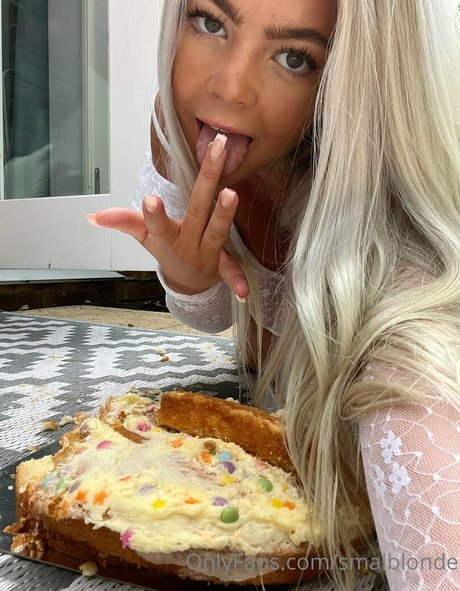 Foto desnuda filtrada de OnlyFans de Smalblonde