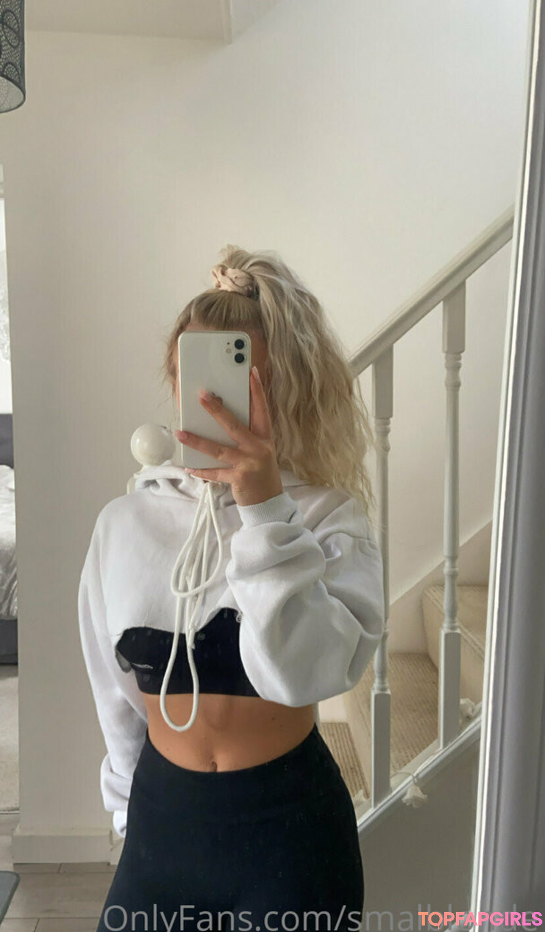 Foto desnuda filtrada de OnlyFans de Smalblonde #2 Foto desnuda filtrada de OnlyFans de Smalblonde #2